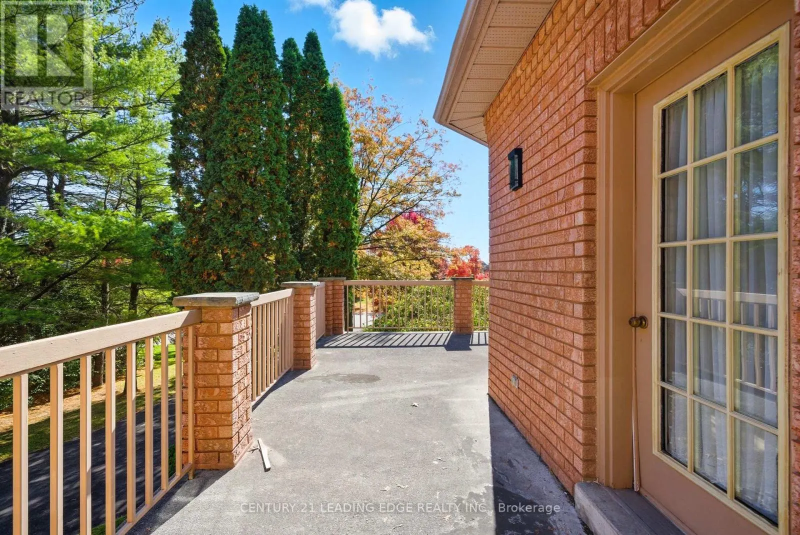 8 BUNHILL COURT