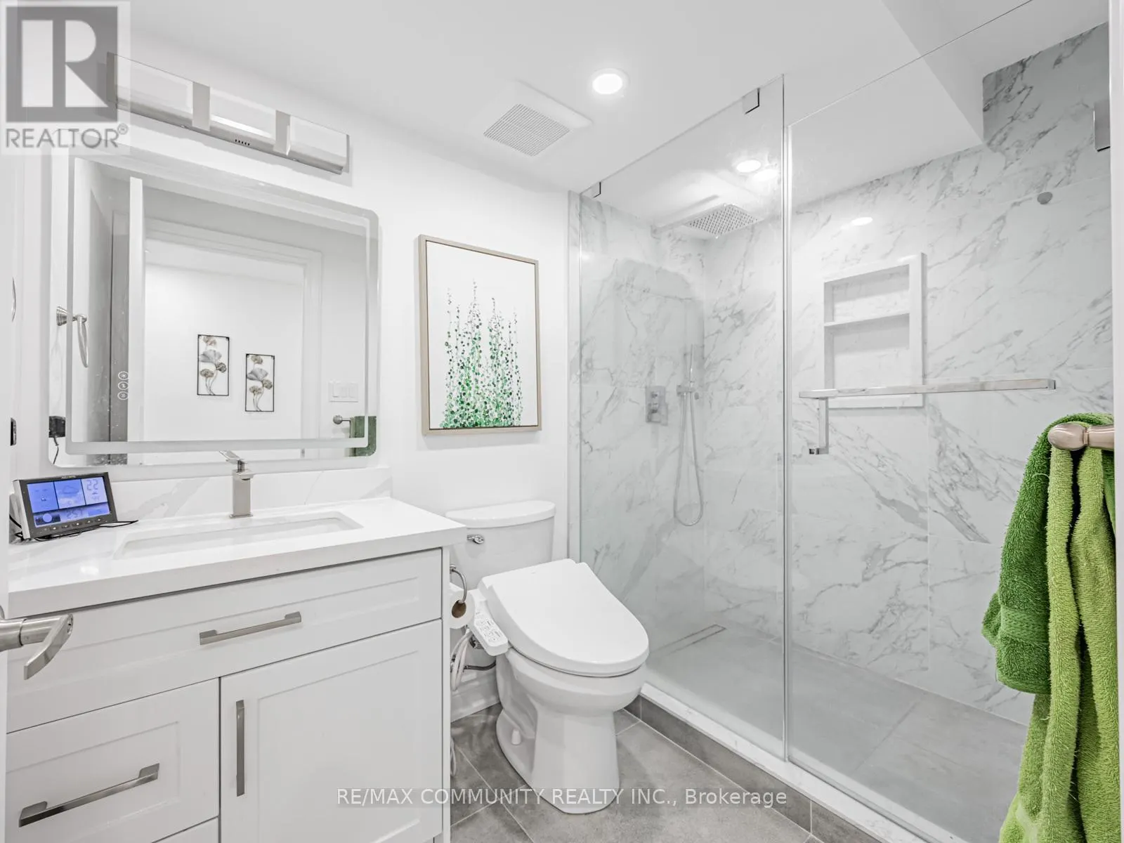 49 HICKLING LANE