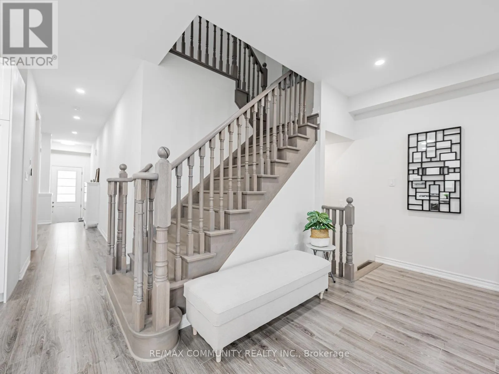 49 HICKLING LANE