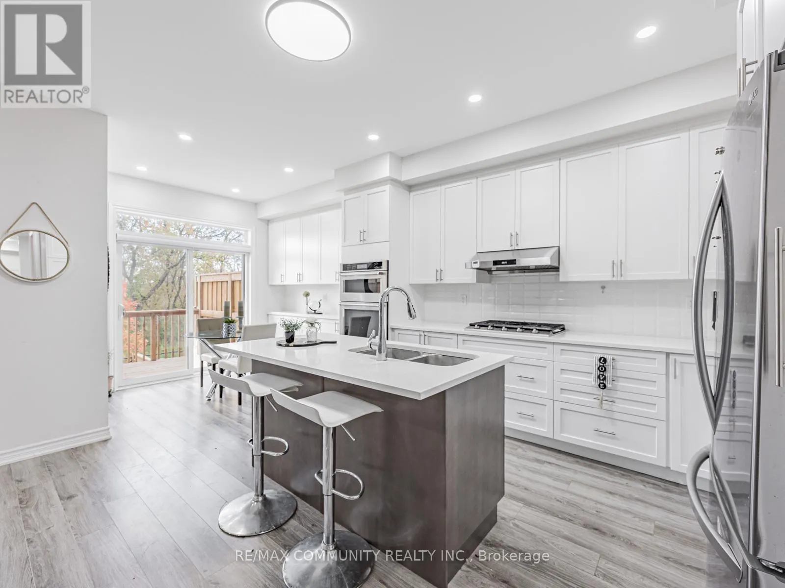 49 HICKLING LANE