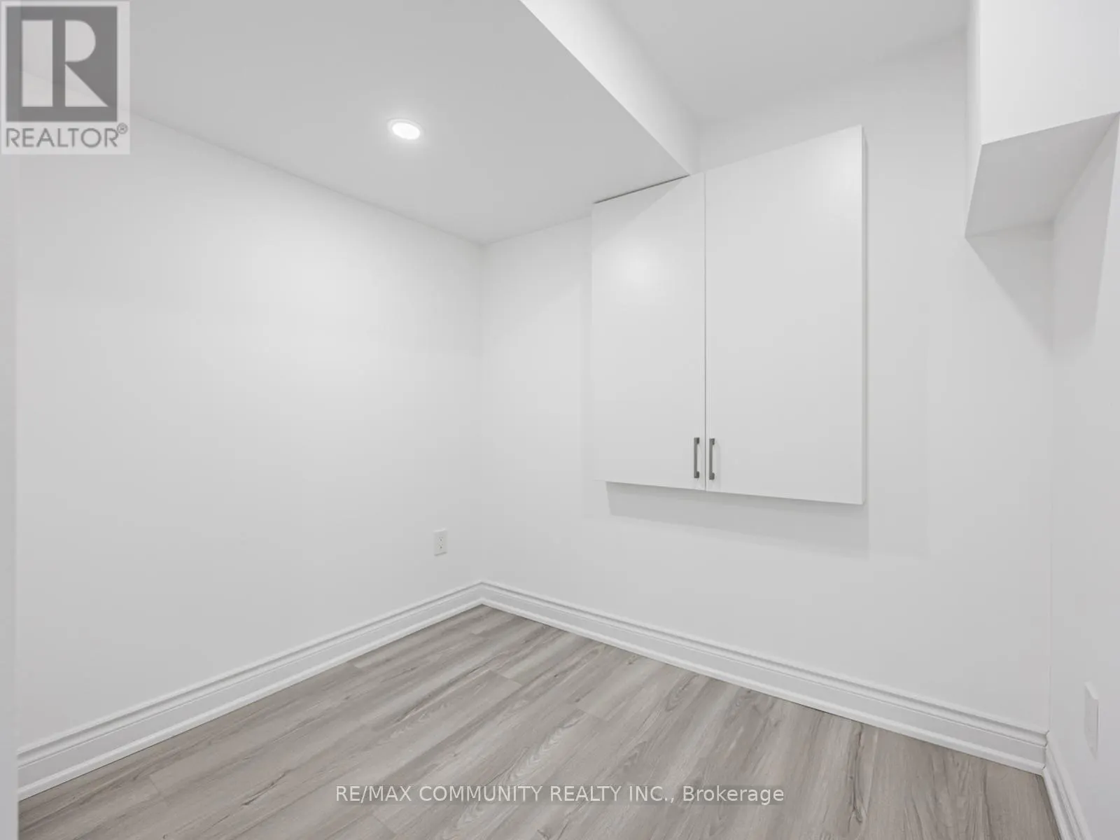 49 HICKLING LANE
