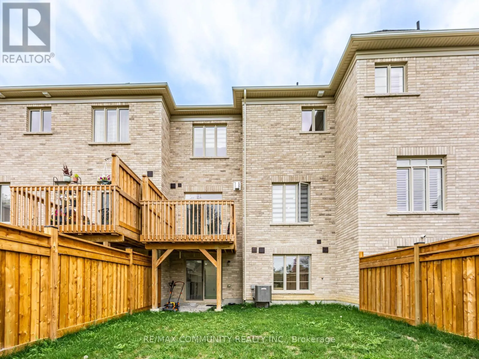 49 HICKLING LANE