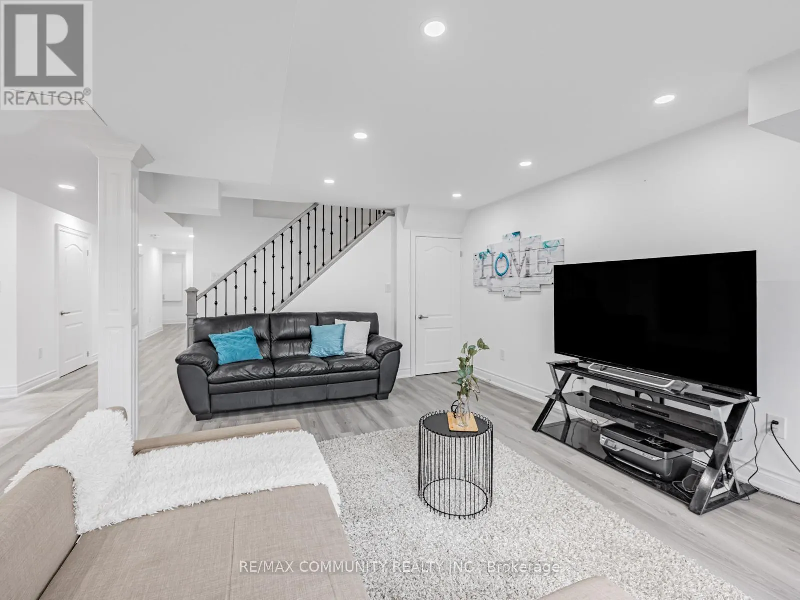 49 HICKLING LANE