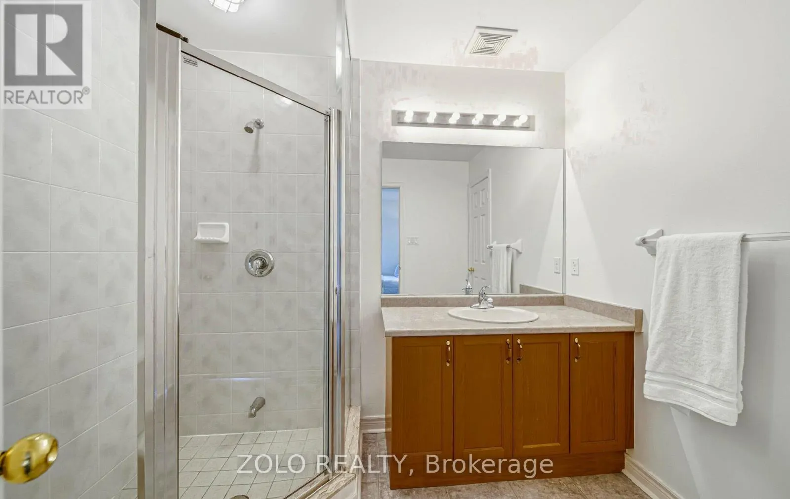8 COVINGTON DRIVE