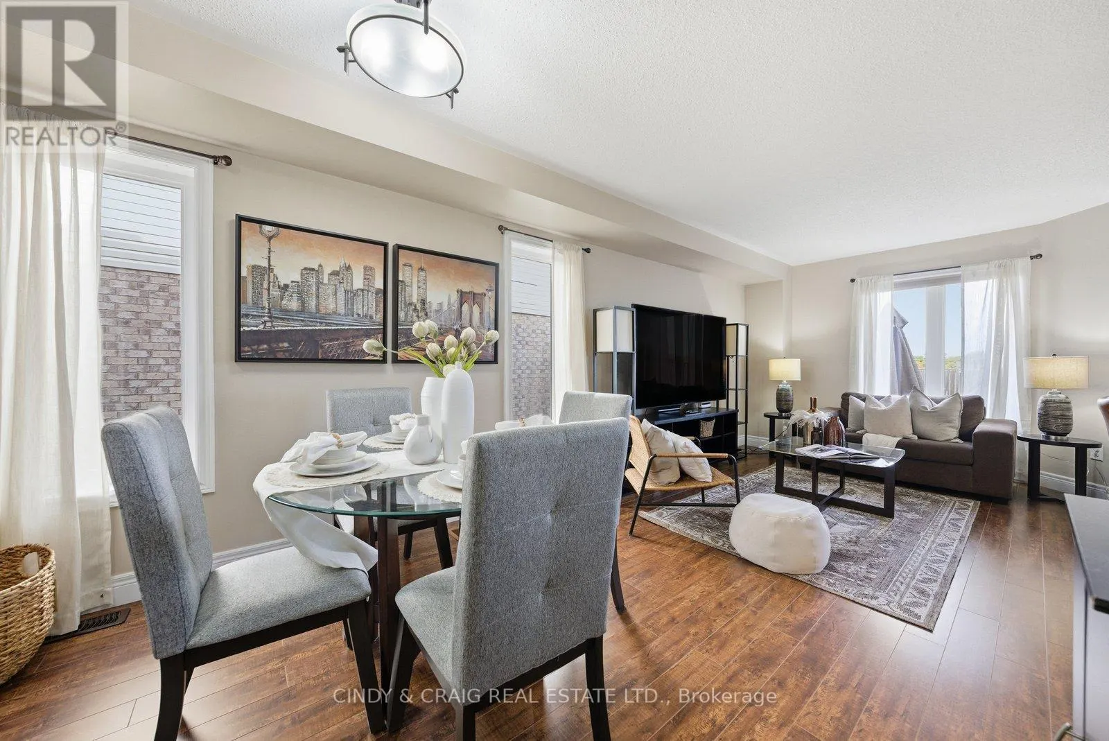 119 DEWELL CRESCENT