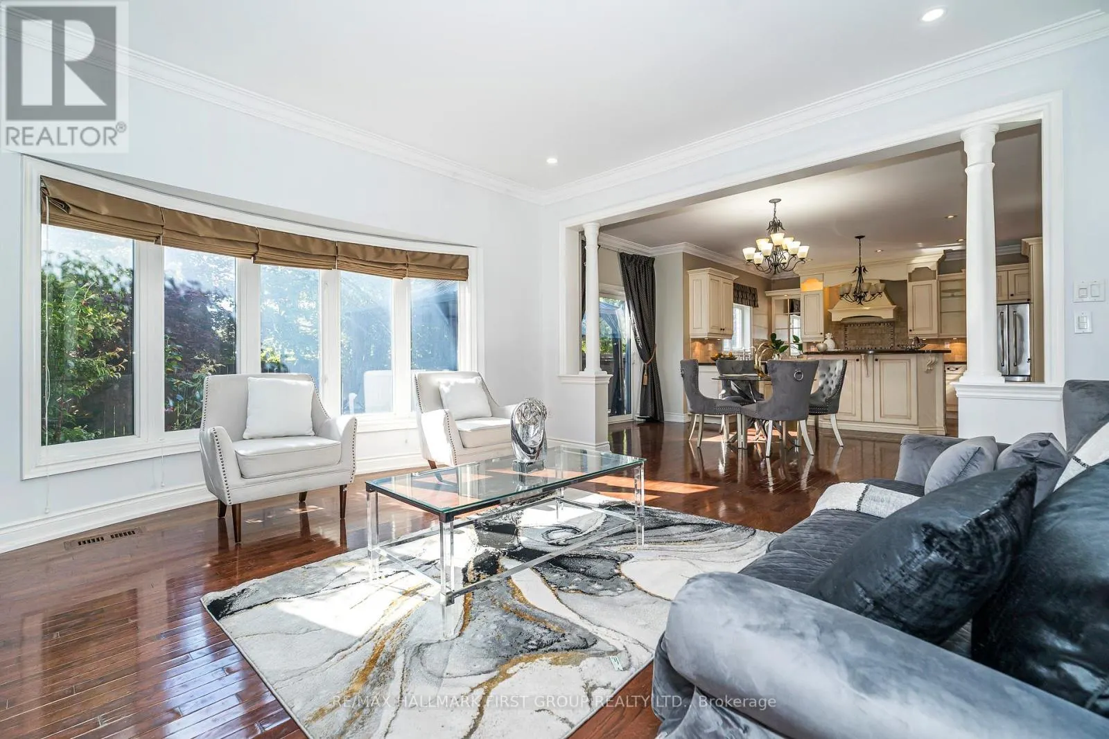24 PORTELLI CRESCENT
