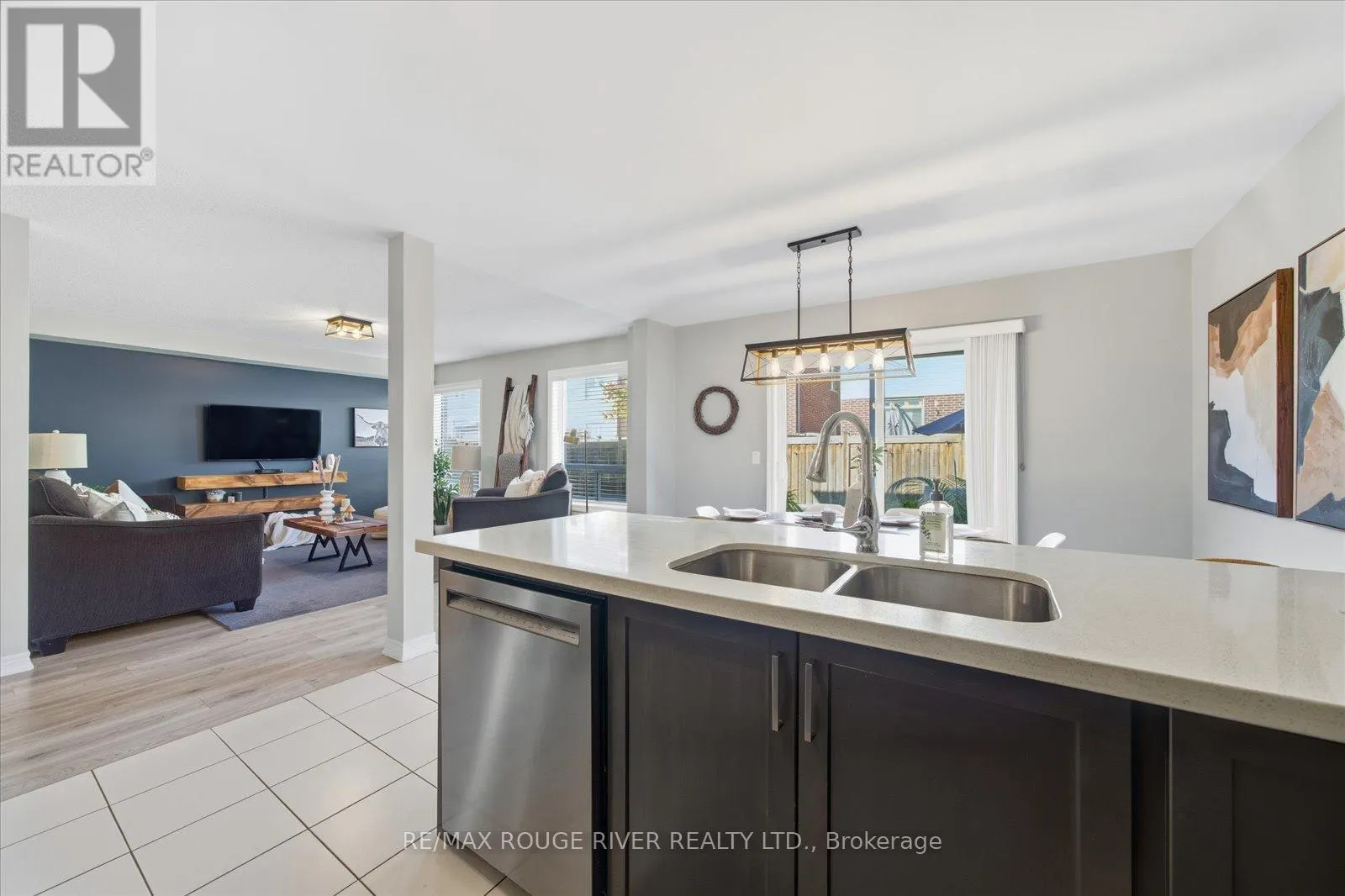 245 BLACKWELL CRESCENT