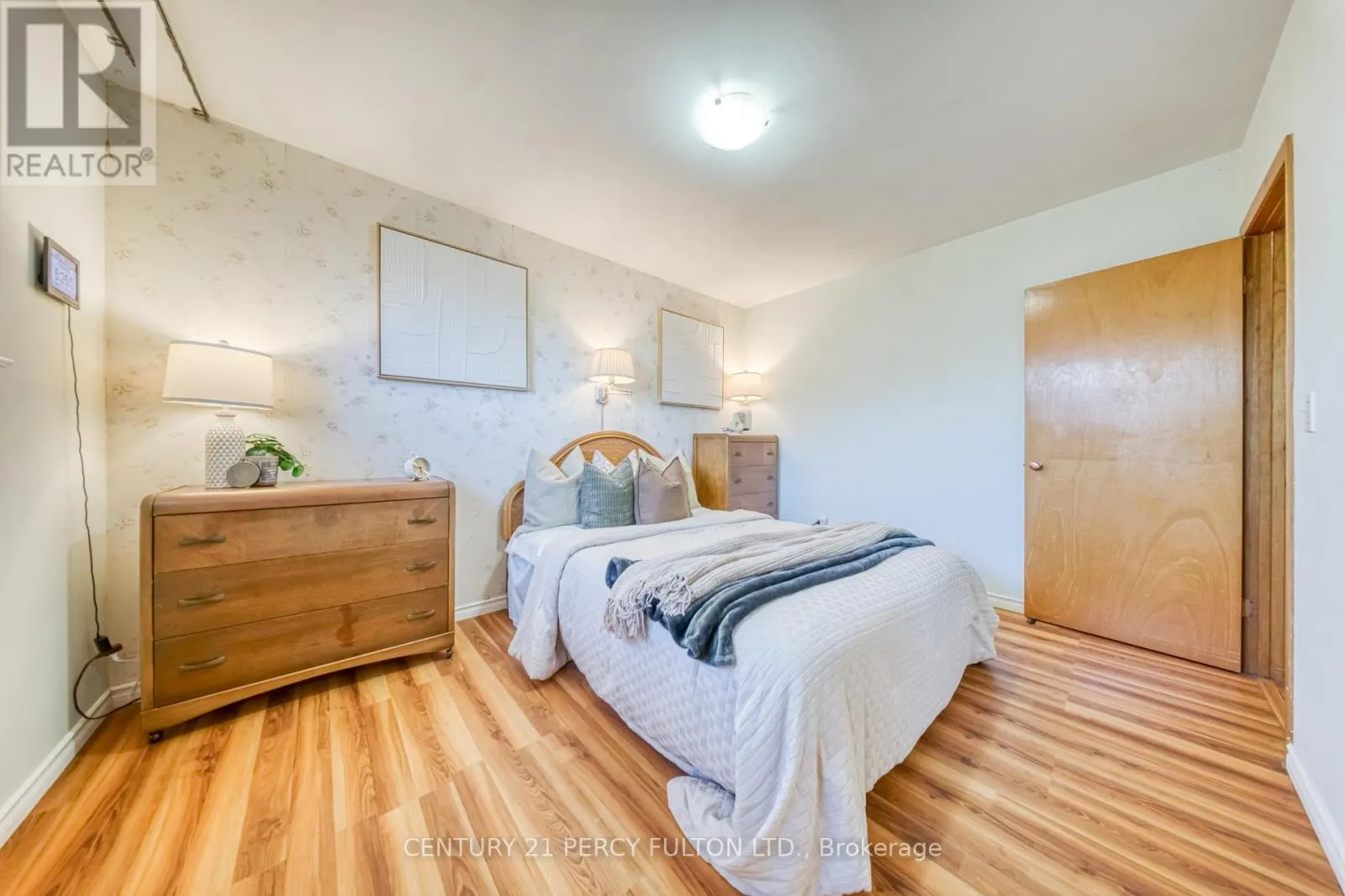 43 TAYLOR ROAD