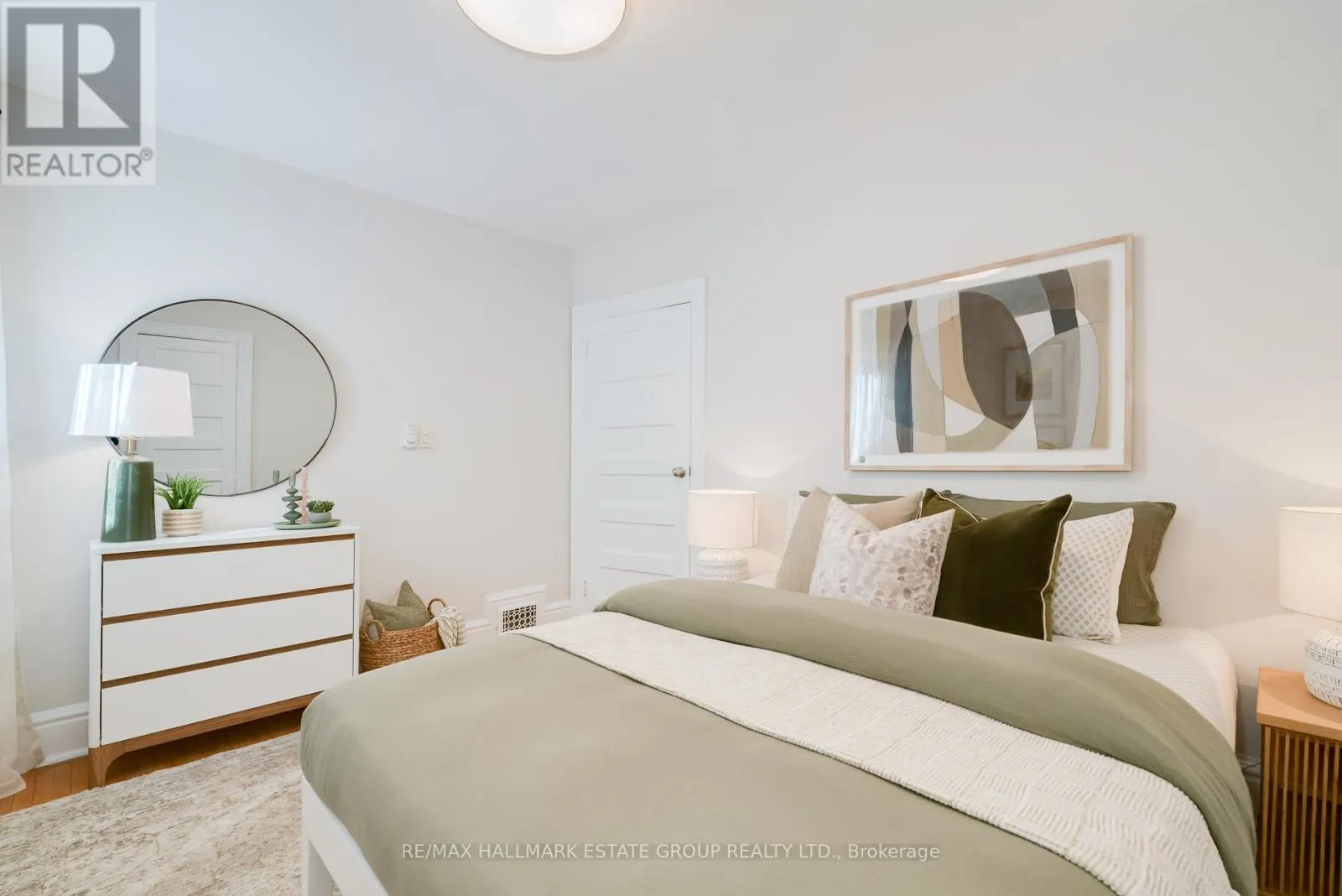4 RIVERDALE AVENUE