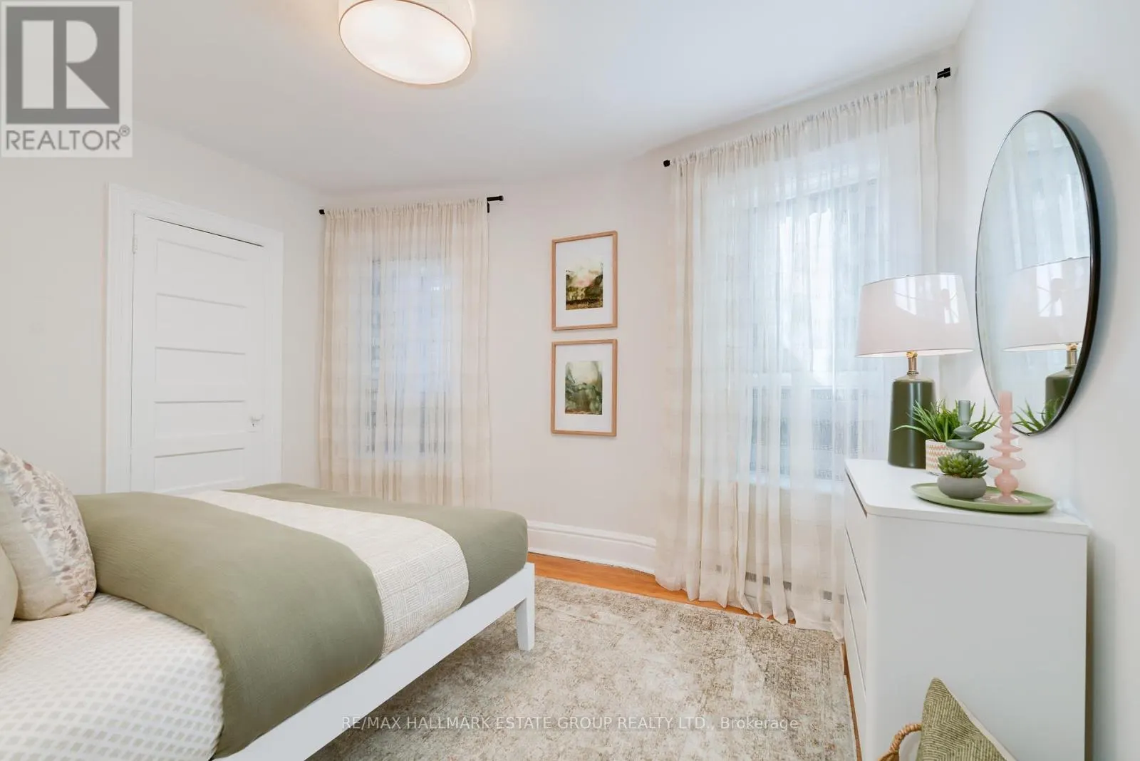 4 RIVERDALE AVENUE