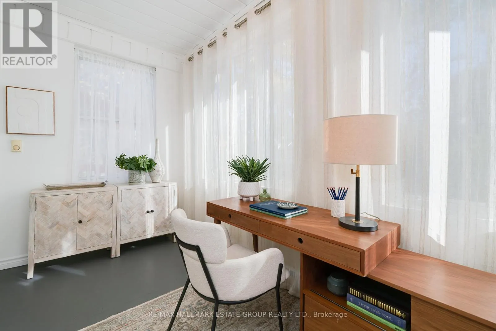 4 RIVERDALE AVENUE