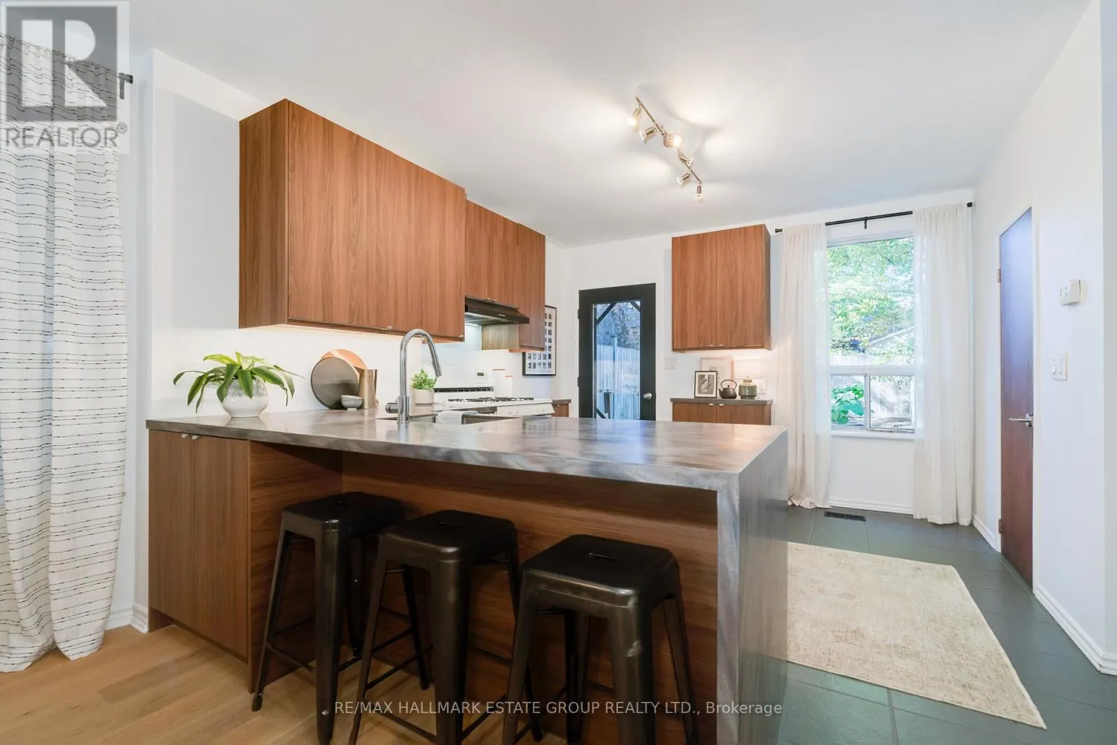 4 RIVERDALE AVENUE