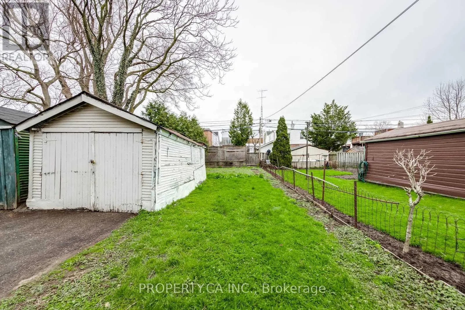 LOWER - 1061 LOGAN AVENUE