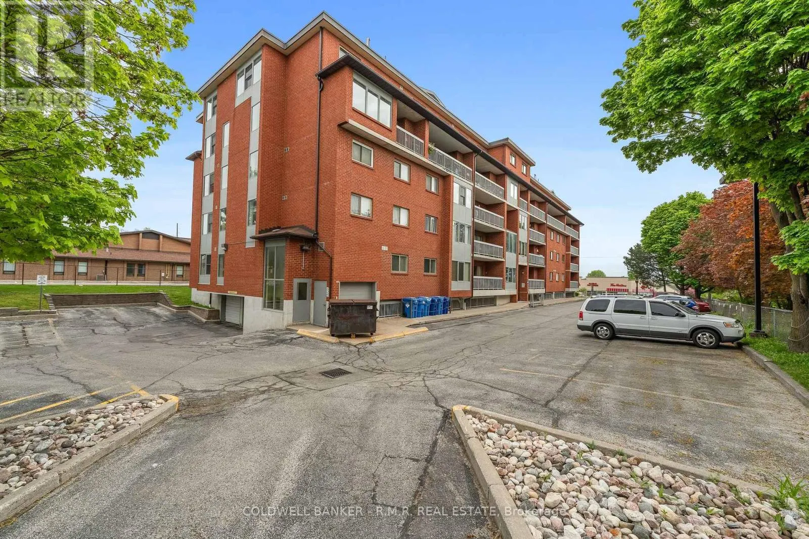 PH2 - 600 THORNTON ROAD N, #PH2