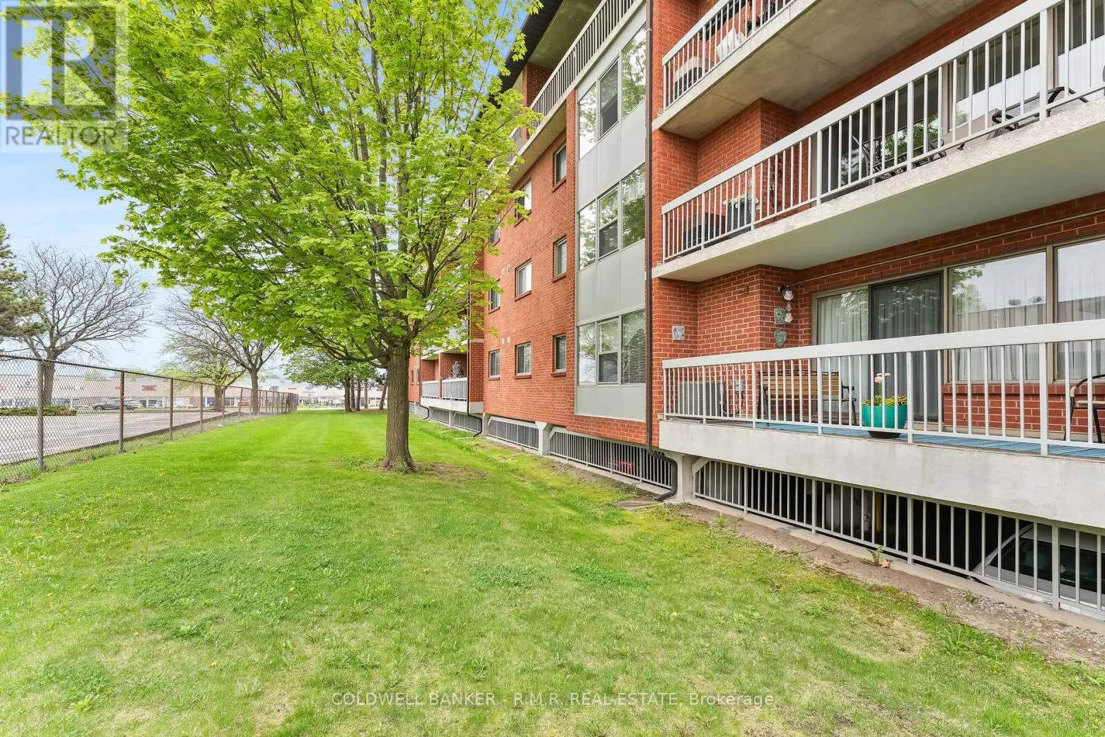 PH2 - 600 THORNTON ROAD N, #PH2