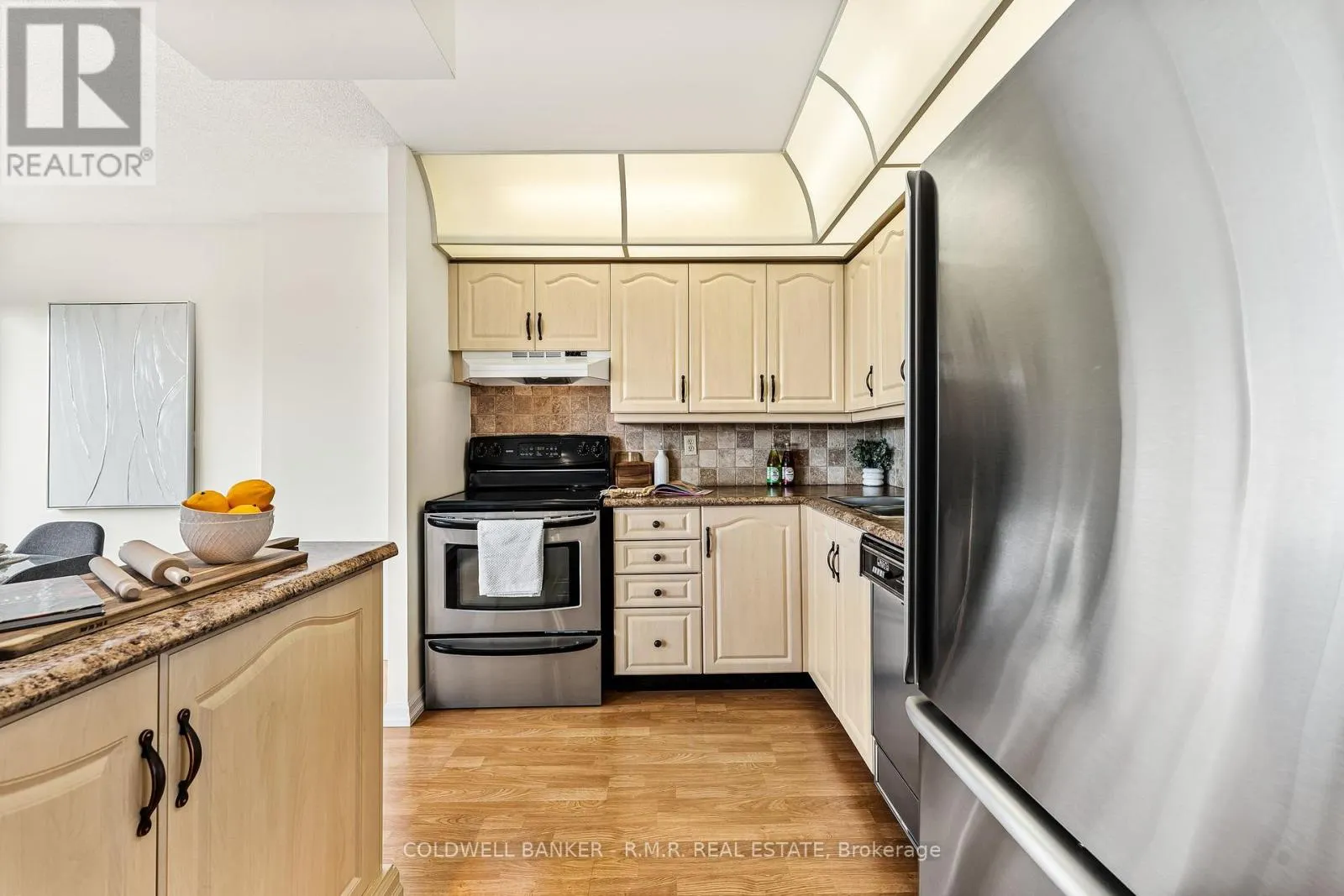 PH2 - 600 THORNTON ROAD N, #PH2