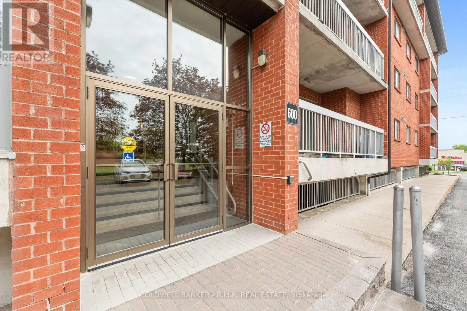 PH2 - 600 THORNTON ROAD N, #PH2