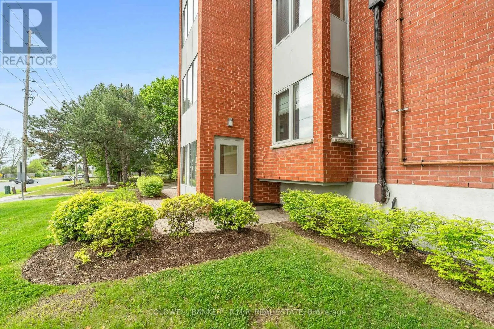PH2 - 600 THORNTON ROAD N, #PH2