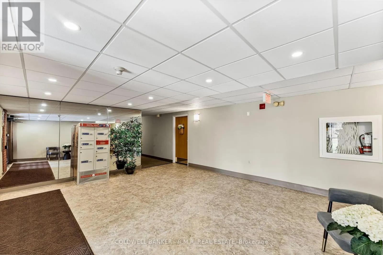 PH2 - 600 THORNTON ROAD N, #PH2