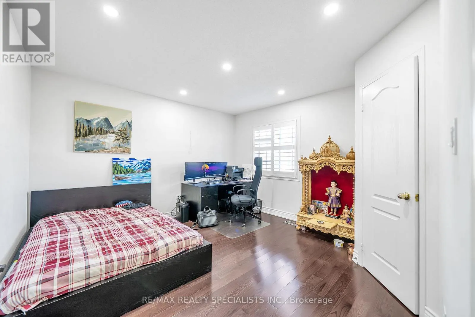 29 SKELTON CRESCENT