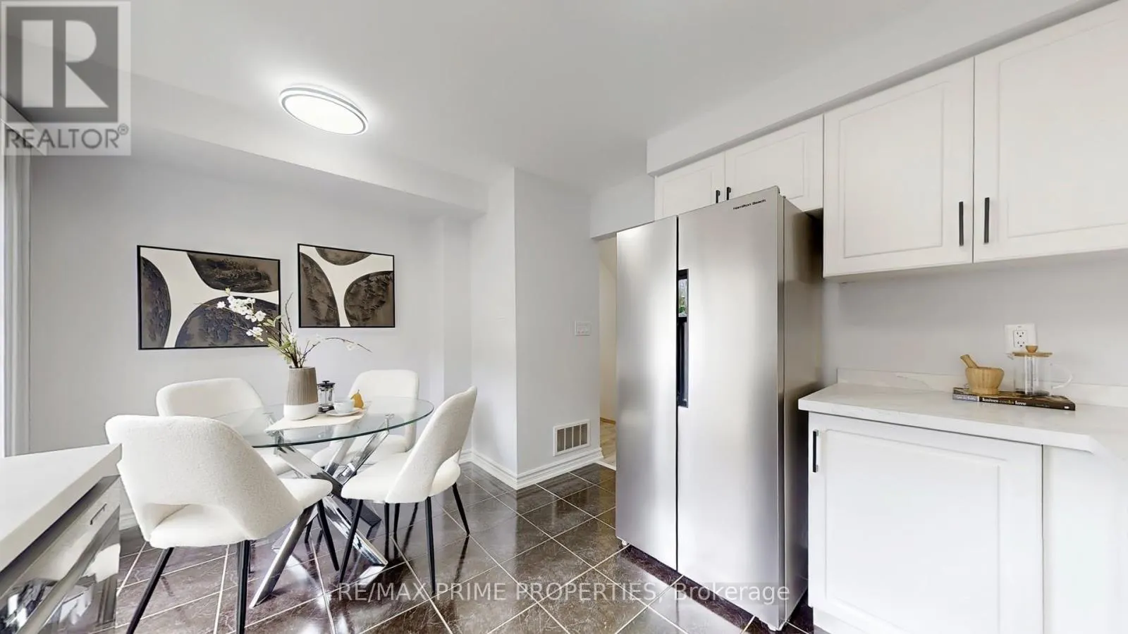 205 - 19 ROSEBANK DRIVE