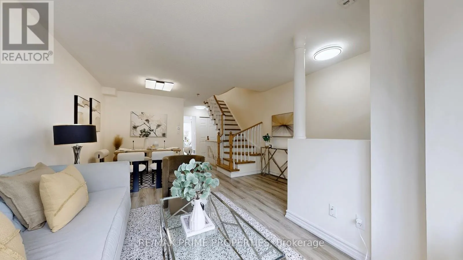 205 - 19 ROSEBANK DRIVE