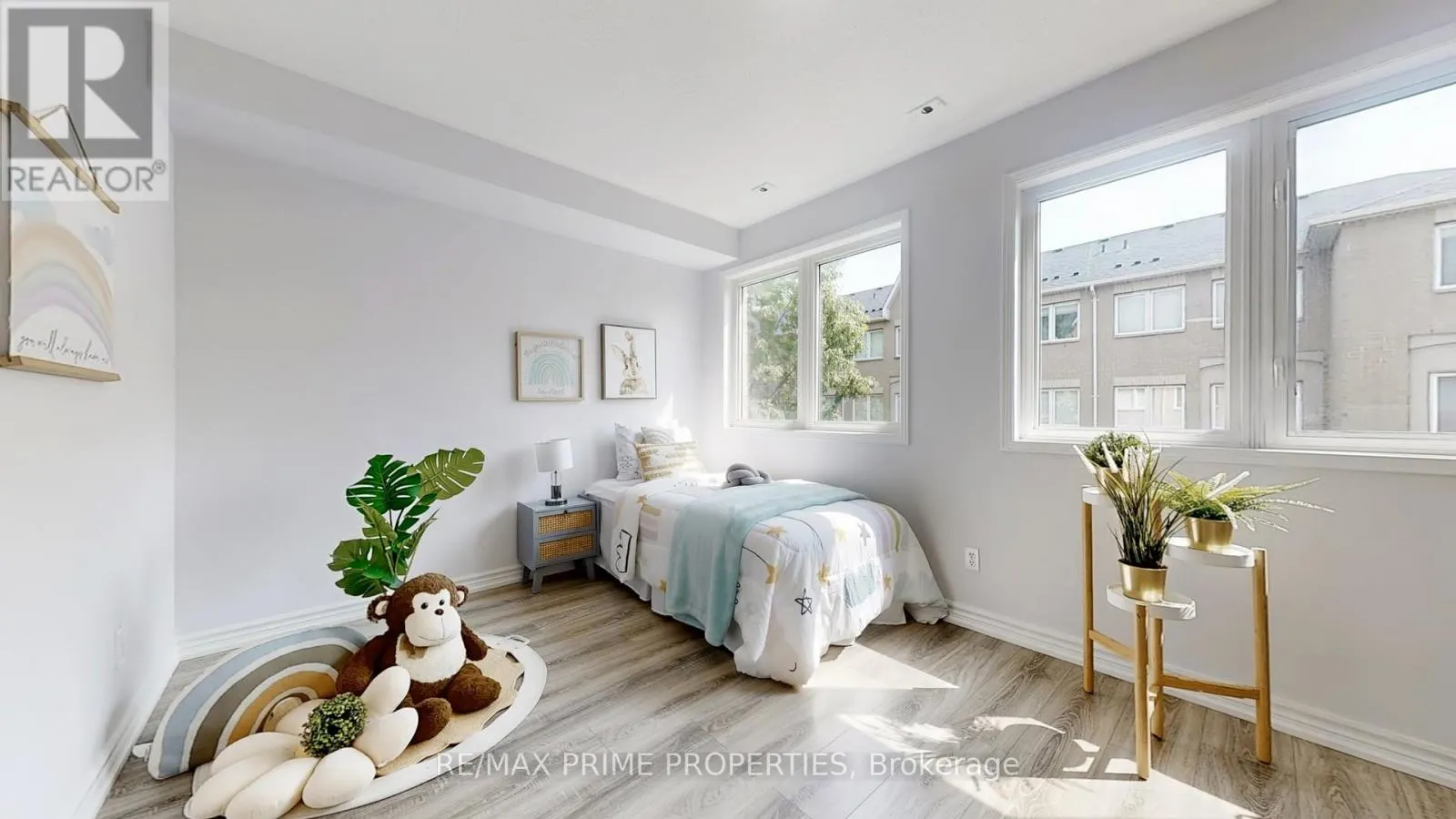 205 - 19 ROSEBANK DRIVE