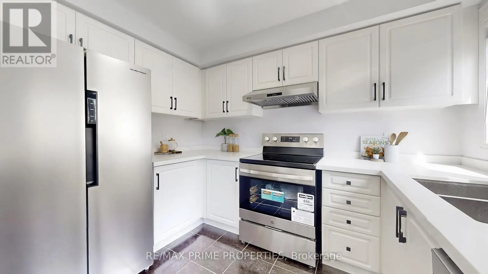 205 - 19 ROSEBANK DRIVE