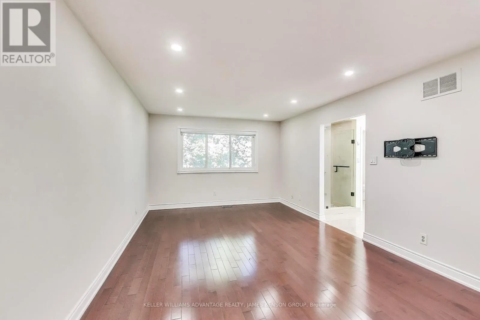 418 VICTOR COURT
