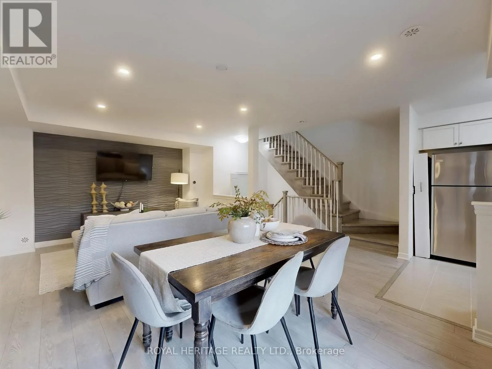 91 TABARET CRESCENT