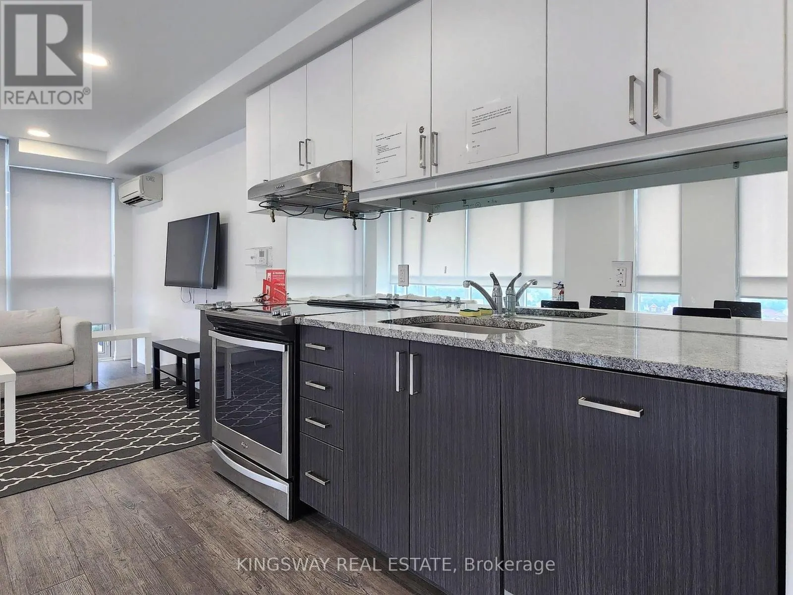 631 - 1900 SIMCOE STREET N