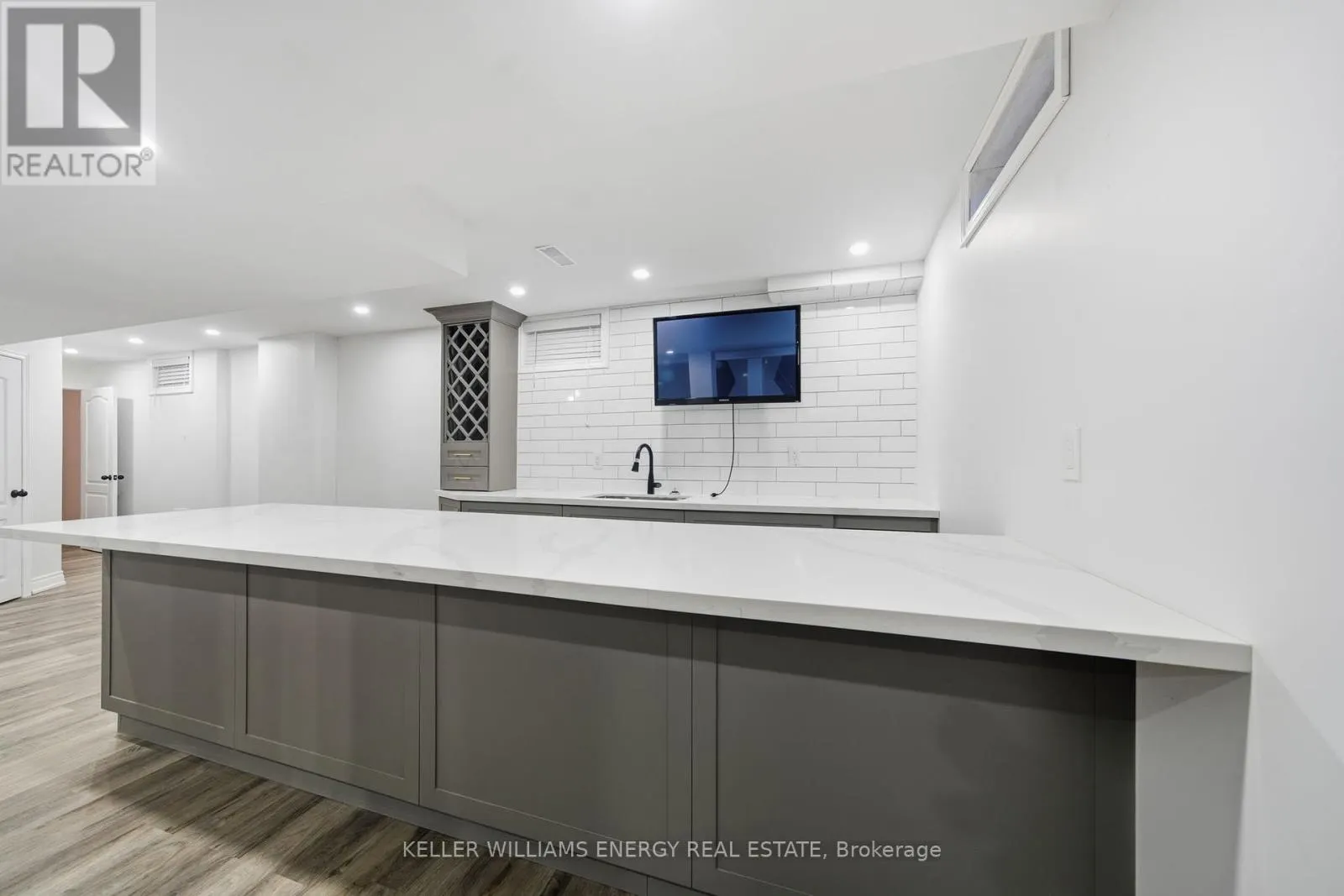 872 BLACK CHERRY DRIVE