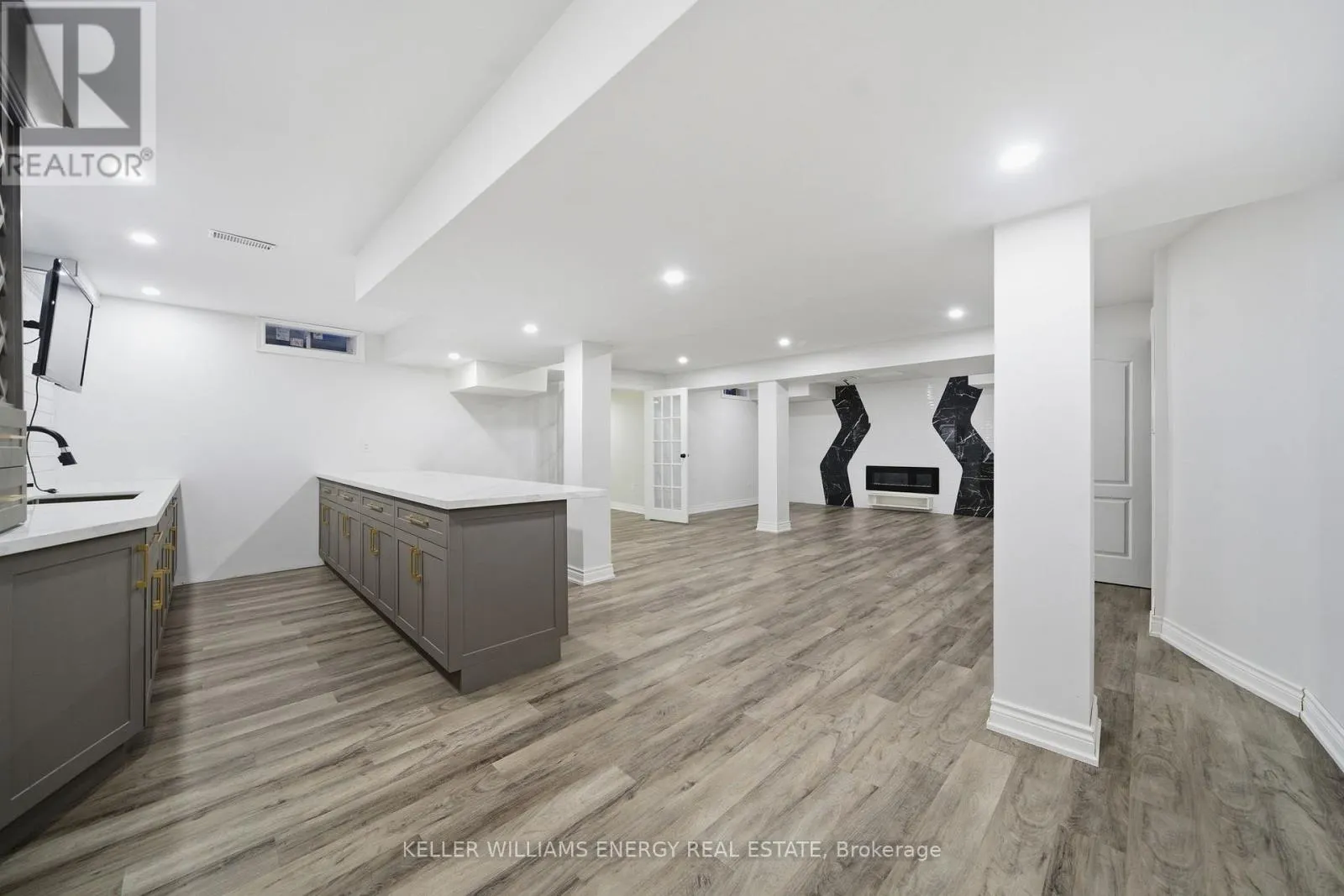 872 BLACK CHERRY DRIVE