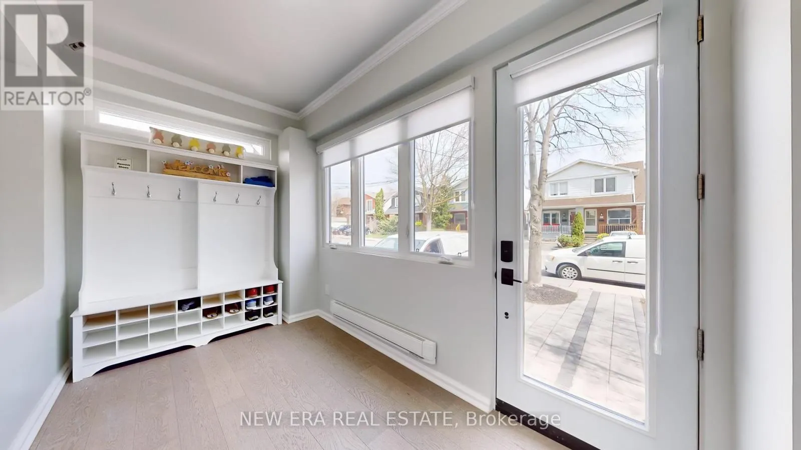 34 KIMBOURNE AVENUE