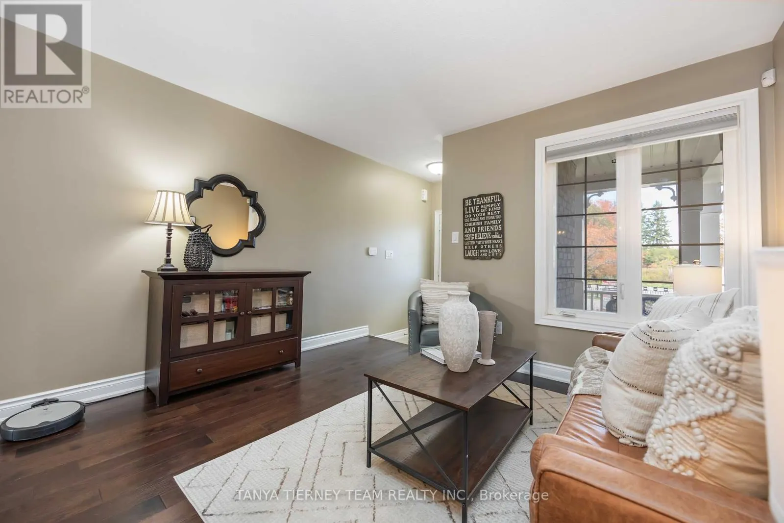 152 SHREWSBURY DRIVE