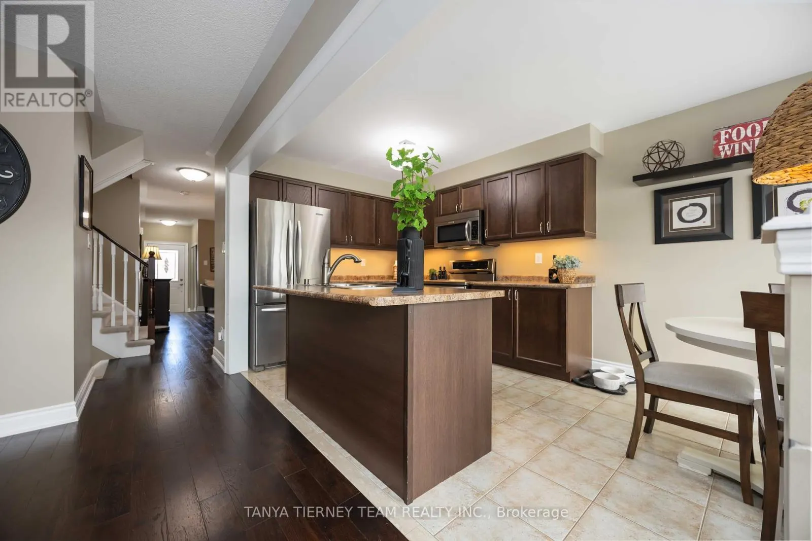 152 SHREWSBURY DRIVE