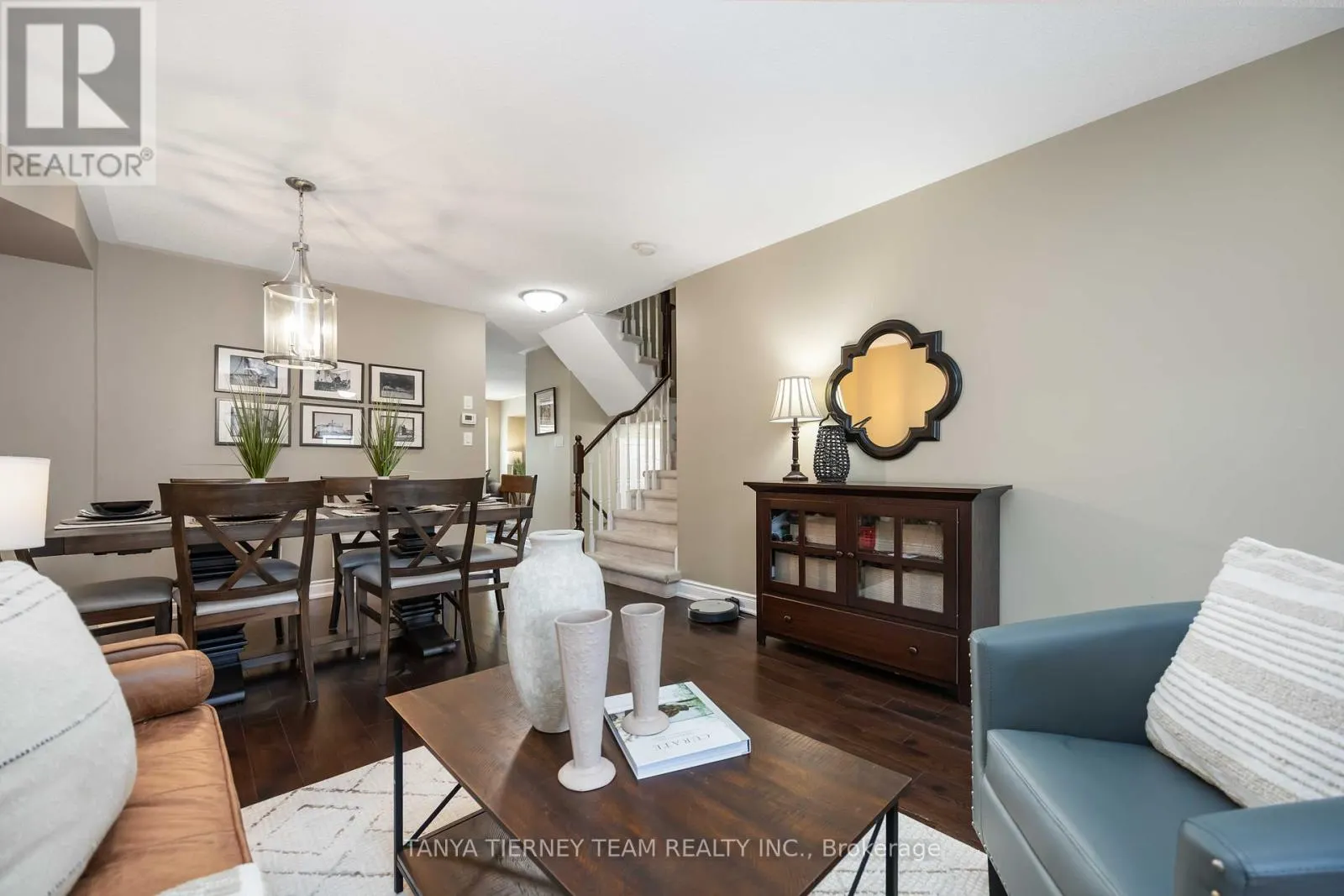 152 SHREWSBURY DRIVE