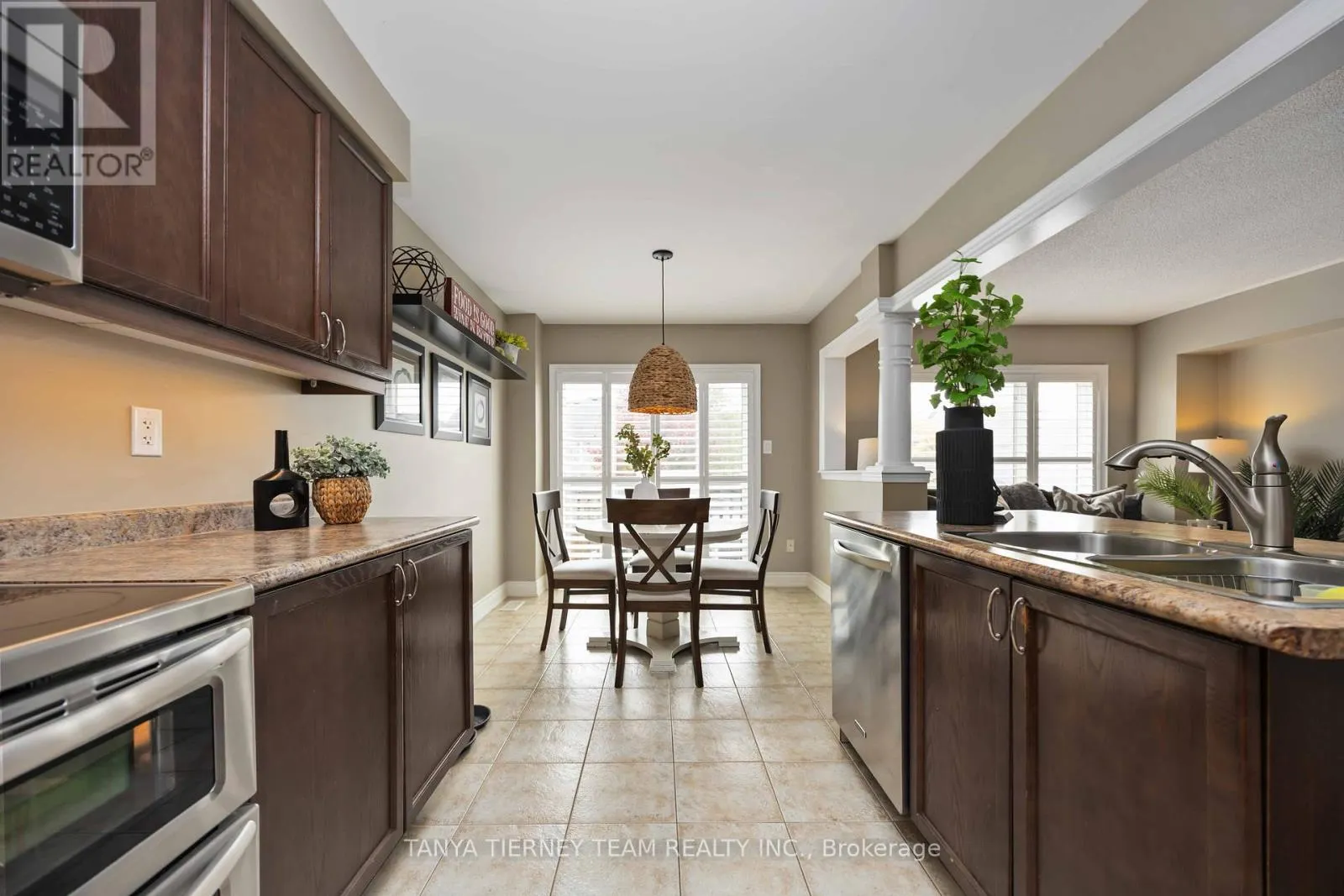 152 SHREWSBURY DRIVE