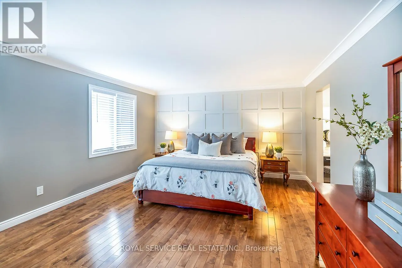 55 WHITE CLIFFE DRIVE