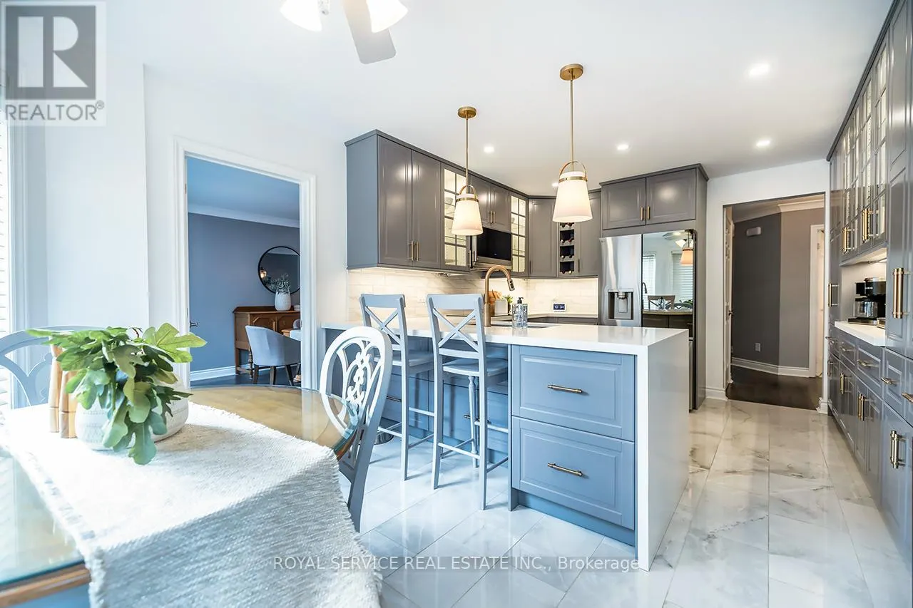 55 WHITE CLIFFE DRIVE