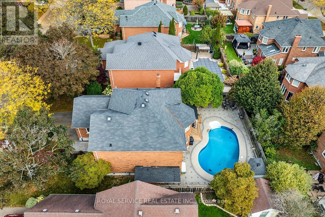 55 WHITE CLIFFE DRIVE