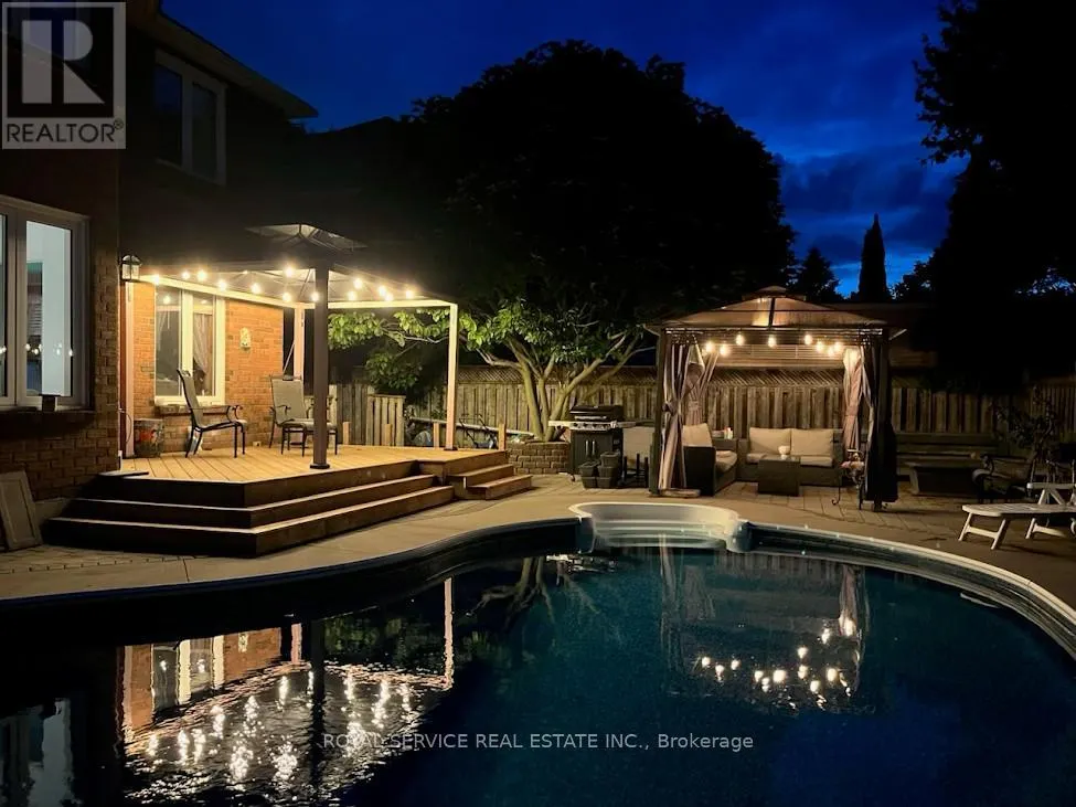 55 WHITE CLIFFE DRIVE