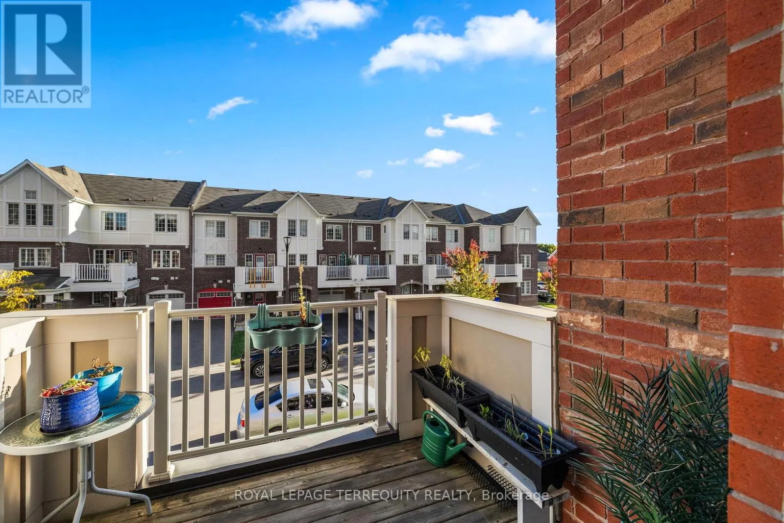 1058 CLIPPER LANE