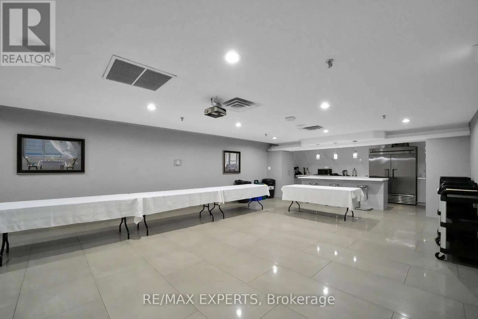 1811 - 2350 BRIDLETOWNE CIRCLE