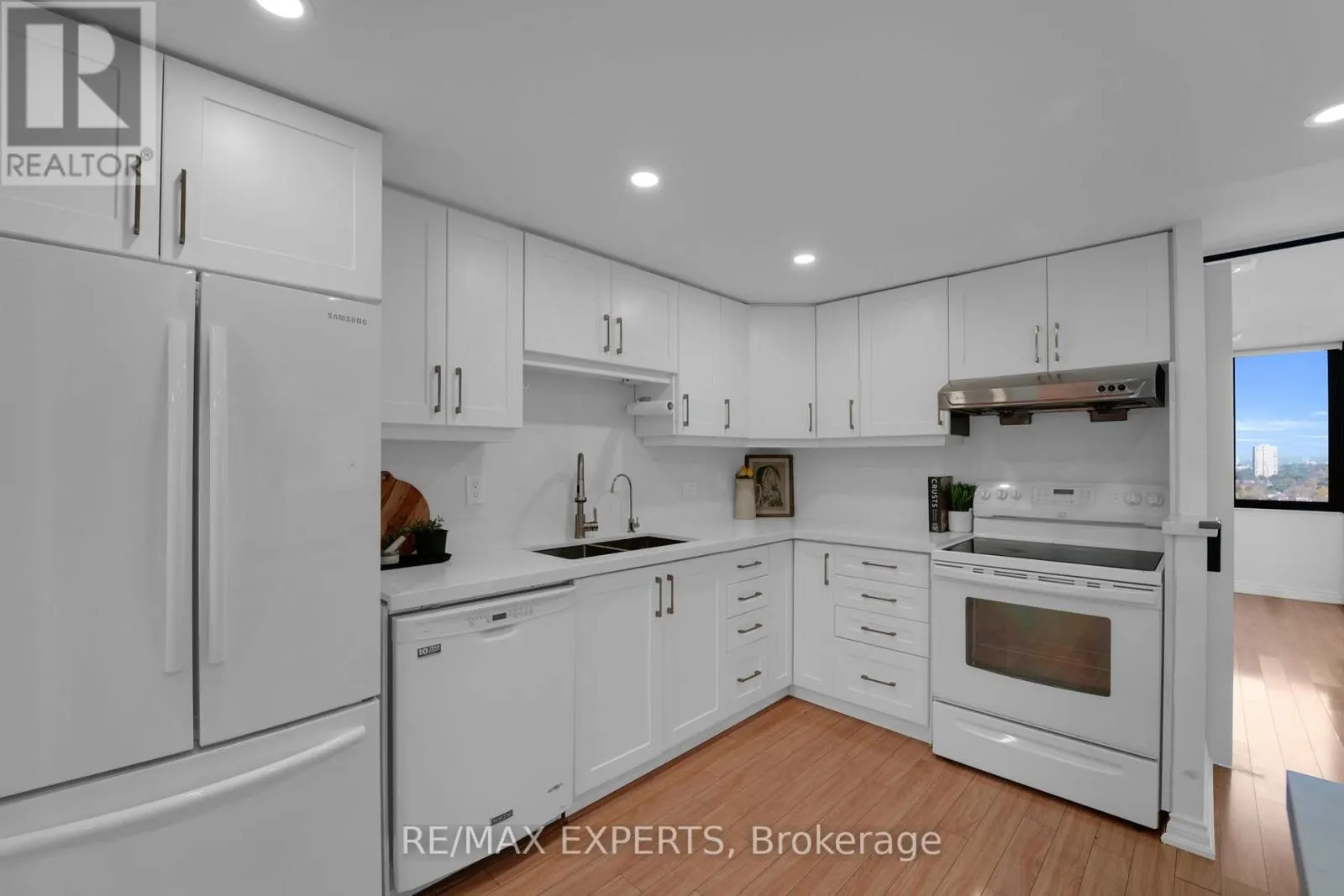 1811 - 2350 BRIDLETOWNE CIRCLE