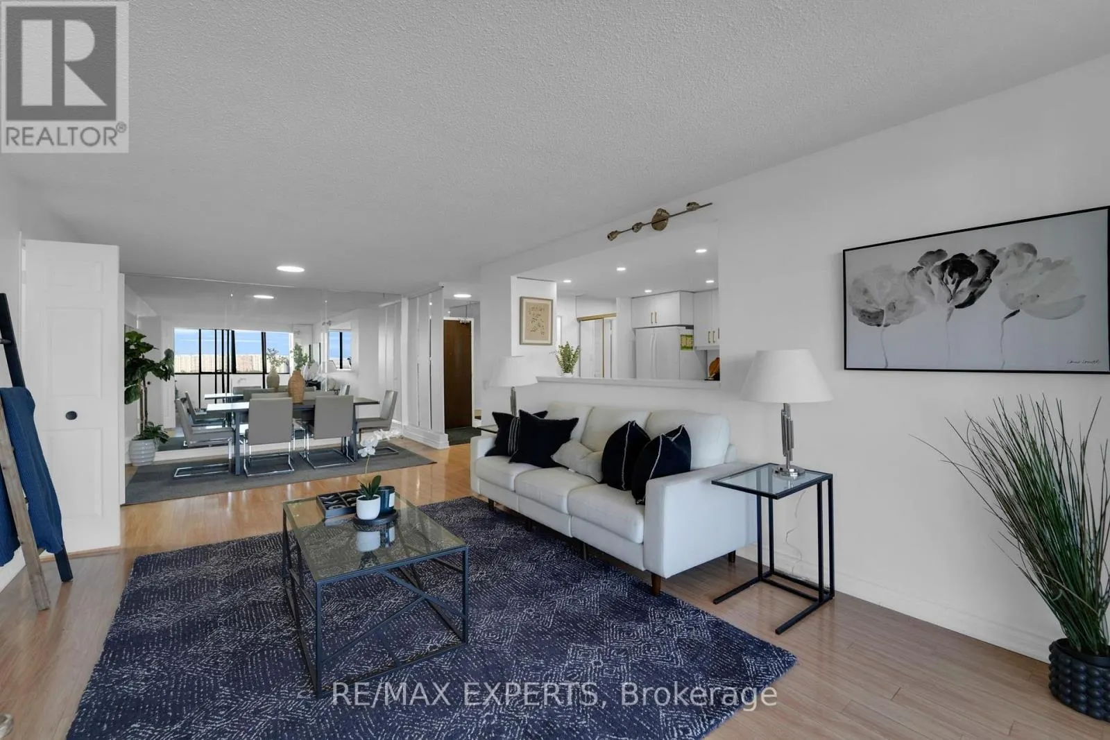 1811 - 2350 BRIDLETOWNE CIRCLE