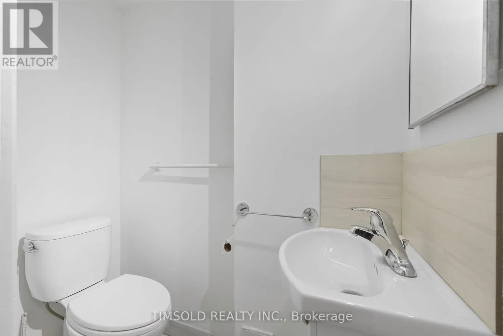 3 - 170 WICKSON TRAIL