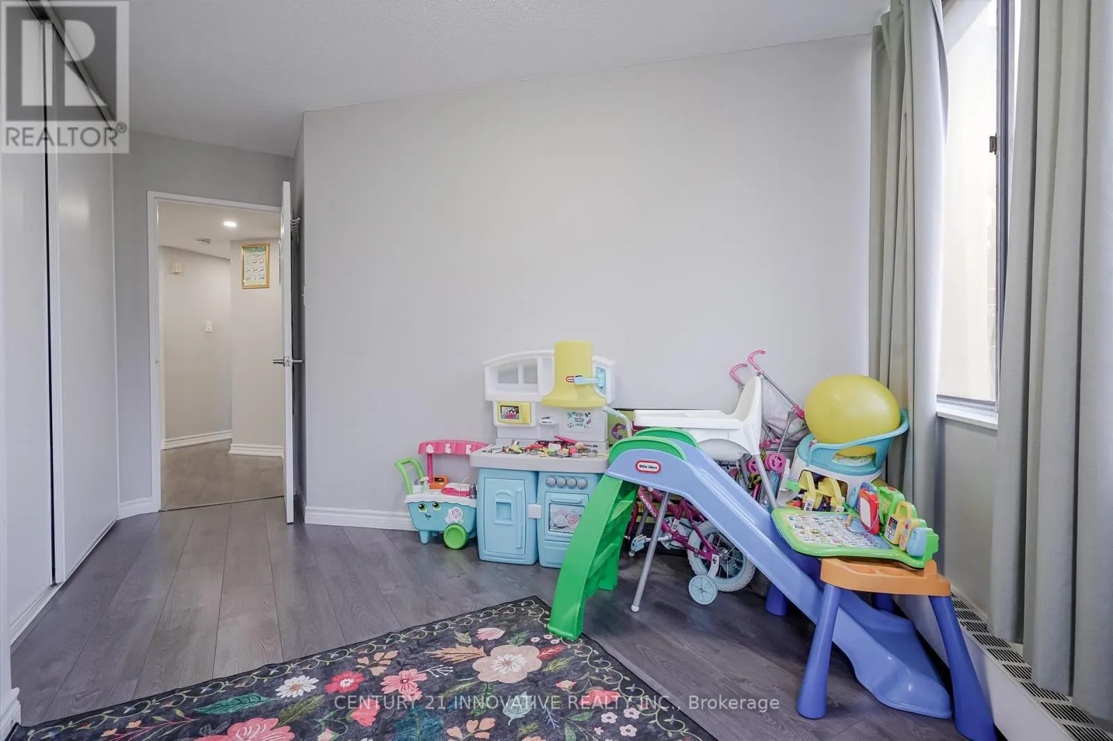 205 - 5580 SHEPPARD AVENUE E