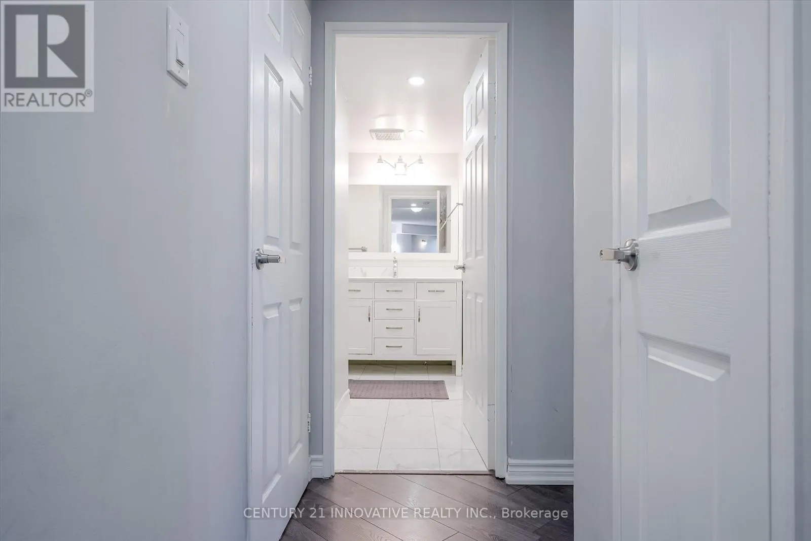 205 - 5580 SHEPPARD AVENUE E
