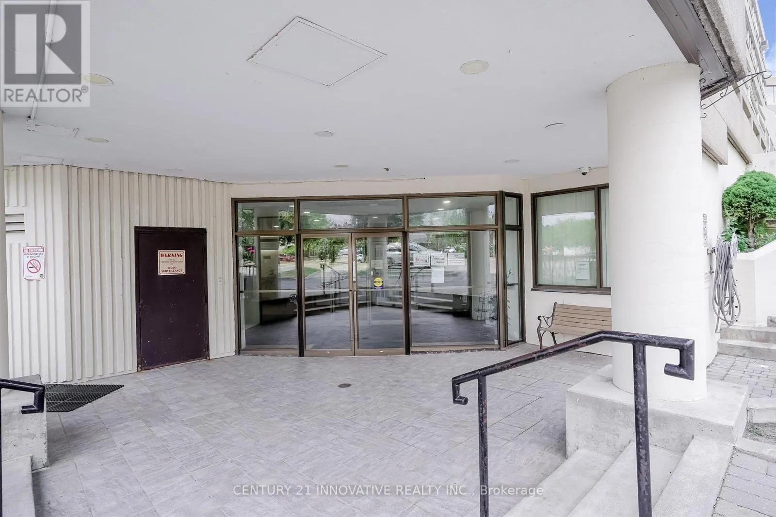 205 - 5580 SHEPPARD AVENUE E